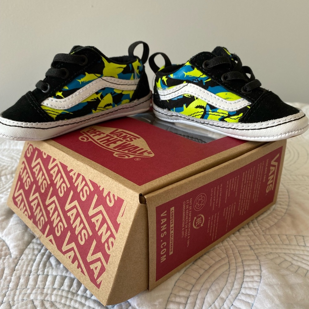 Toddler Old Skool Vans, Size 4